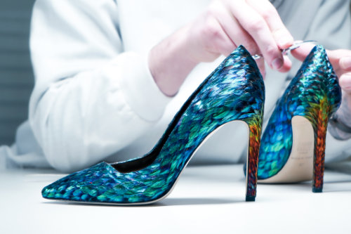 Souliers remplumés en lophophores resplendissant - Collection Made-To-Order SACCO BARET © Maison Février