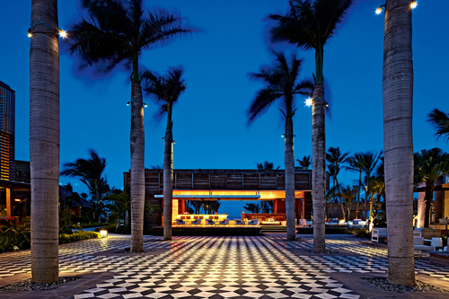 LB-piazza-at-night.jpg