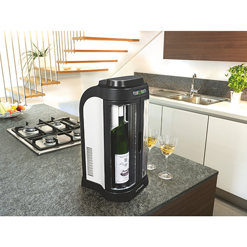 Wine_Art-inSitu-BlackWhite-EC.jpg