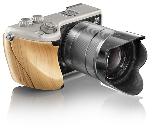 Hasselblad Lunar Press Information FR_Page_01_Image_0001.jpg