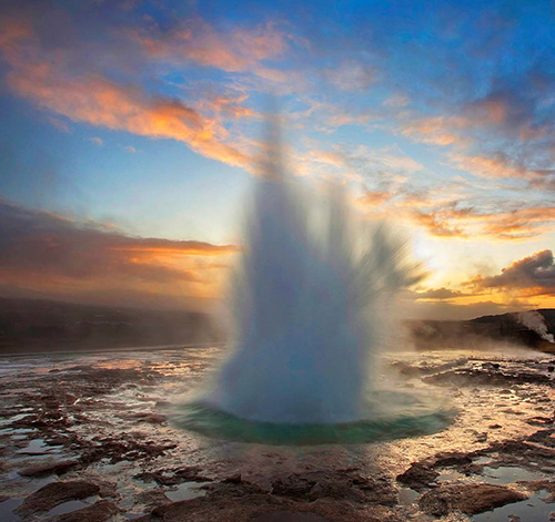 PromoteIcelandbrochureFrance_Page_04_Image_0001.jpg