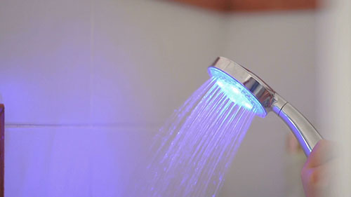 douche_bleu.jpg